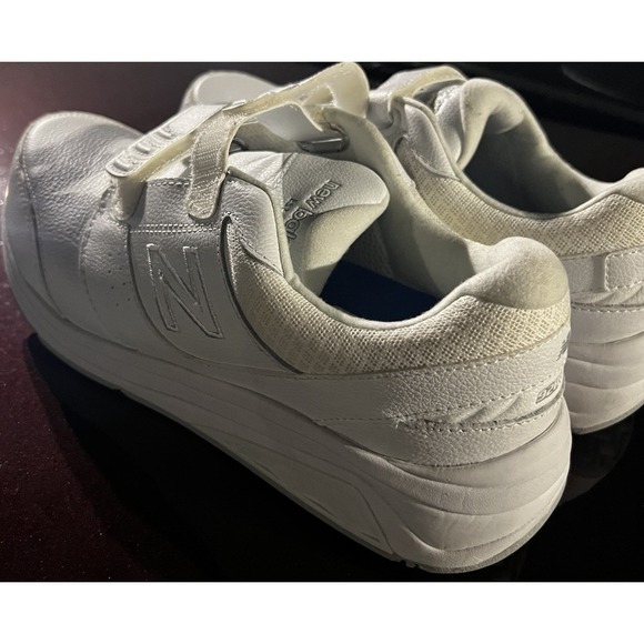 New Balance 928v2 Men's Walking All White Sneaker Size 9.5 Leather WW928HW2 - Picture 6 of 9